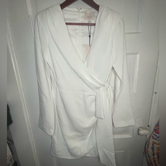 NWTs Cinq a Sept Sierra Wrap Minidress Size 8 - Picture 4 of 13